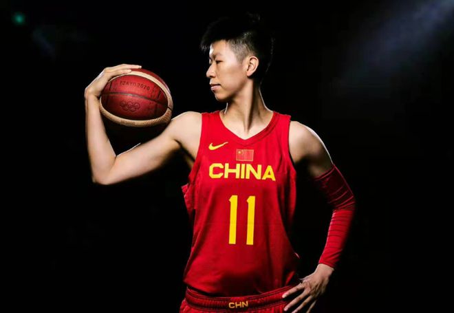 上任亮相主帅岗位中国篮球新模式启动凯发k8登录正式官宣！女篮球员走马(图5)