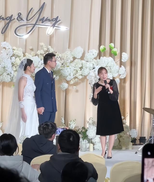 州参加15年好友婚礼用河南话送祝福：中凯发k8国际登录石川佳纯来中国了！到郑