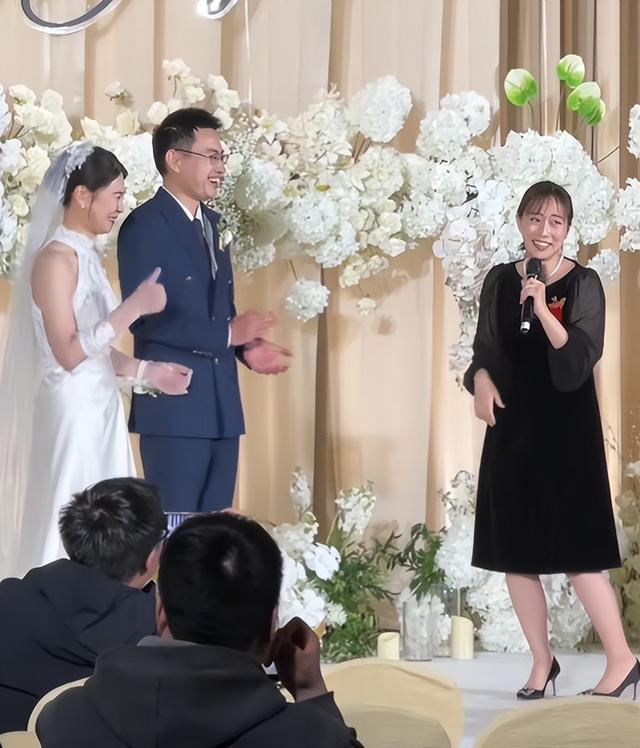 州参加15年好友婚礼用河南话送祝福：中凯发k8国际登录石川佳纯来中国了！到郑(图3)